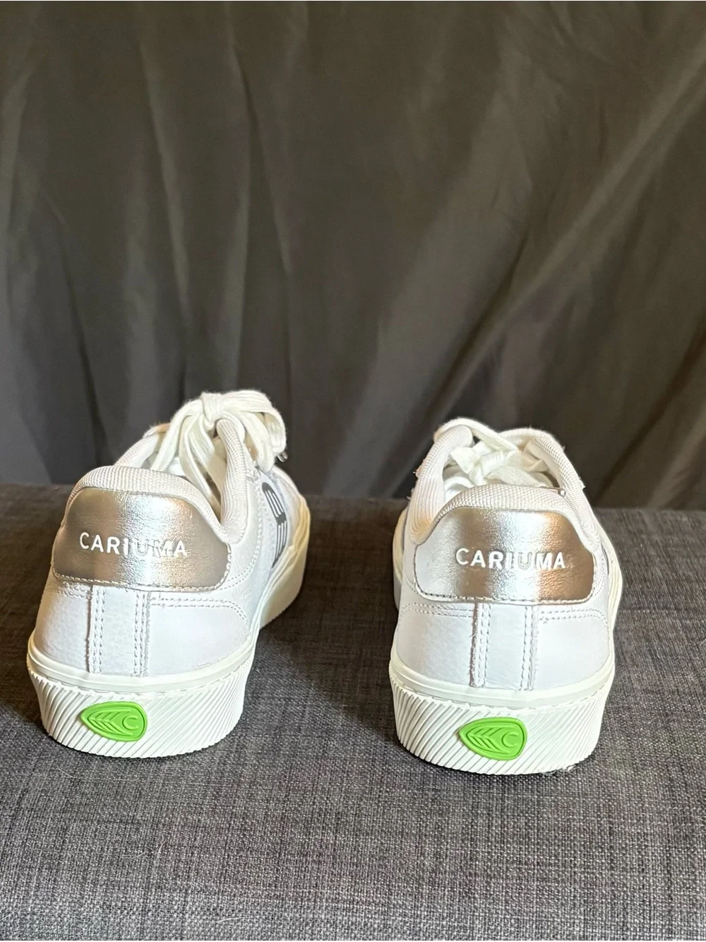 Salvas White Low-Top Sneakers